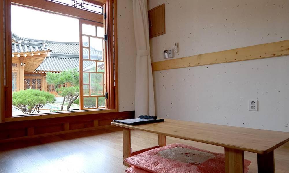 Hwangnamguan Hanok Village Gyeongju Exterior foto