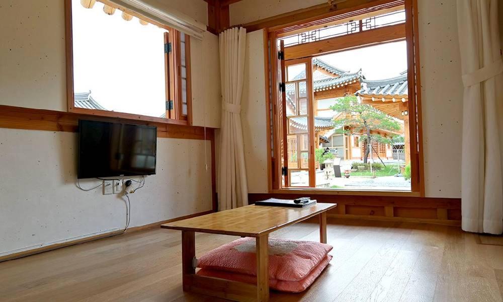 Hwangnamguan Hanok Village Gyeongju Exterior foto